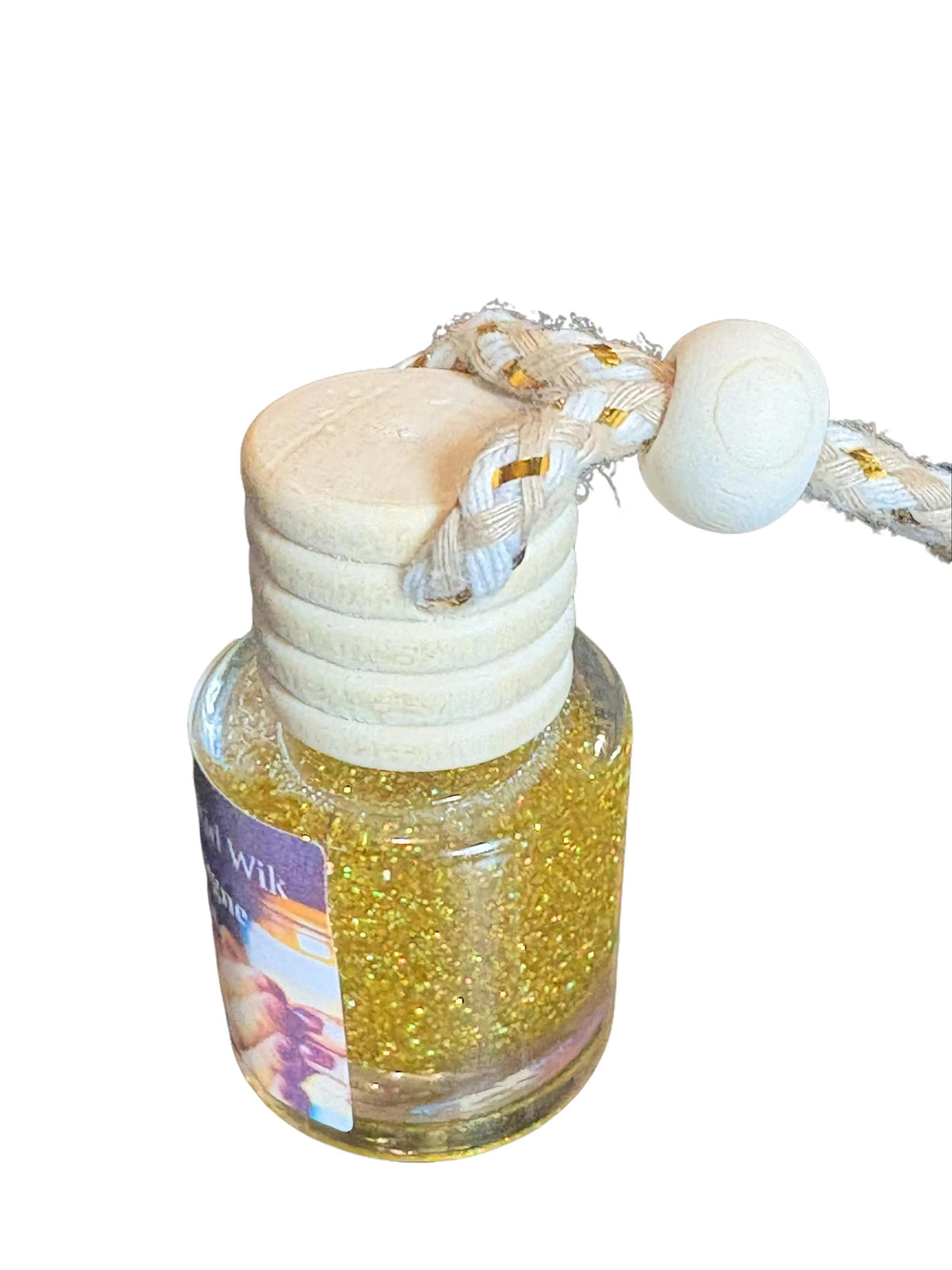 Champagne Toast - Car Freshener/Diffuser (NEW)...Bright, bubbly, and full of sparkle — like celebrating every drive with a pop of champagne.