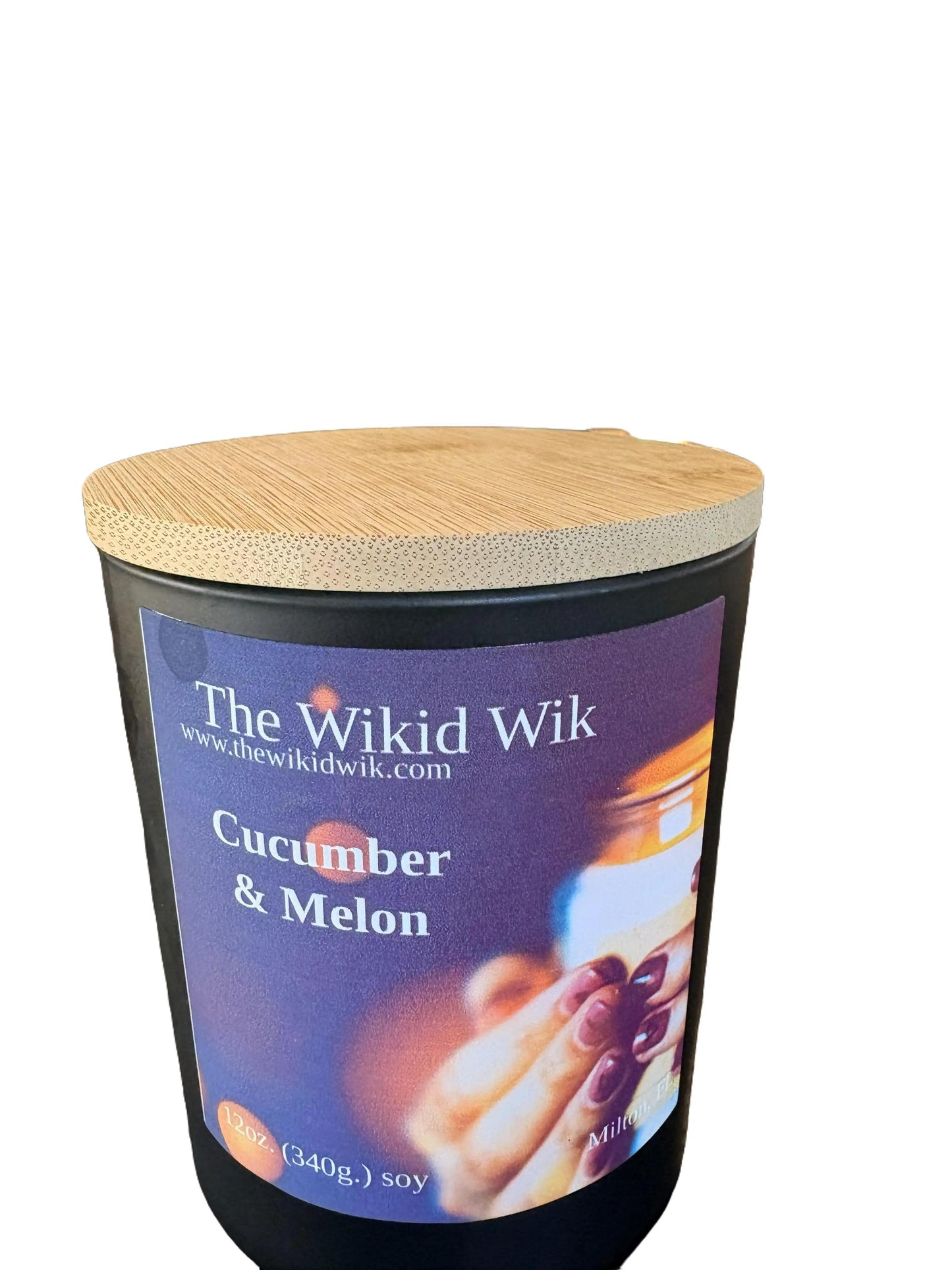 Cucumber & Melon - Scented Soy Candle (NEW)...Fresh, crisp, and effortlessly clean — like cool cucumber and ripe melon on a sunny day.