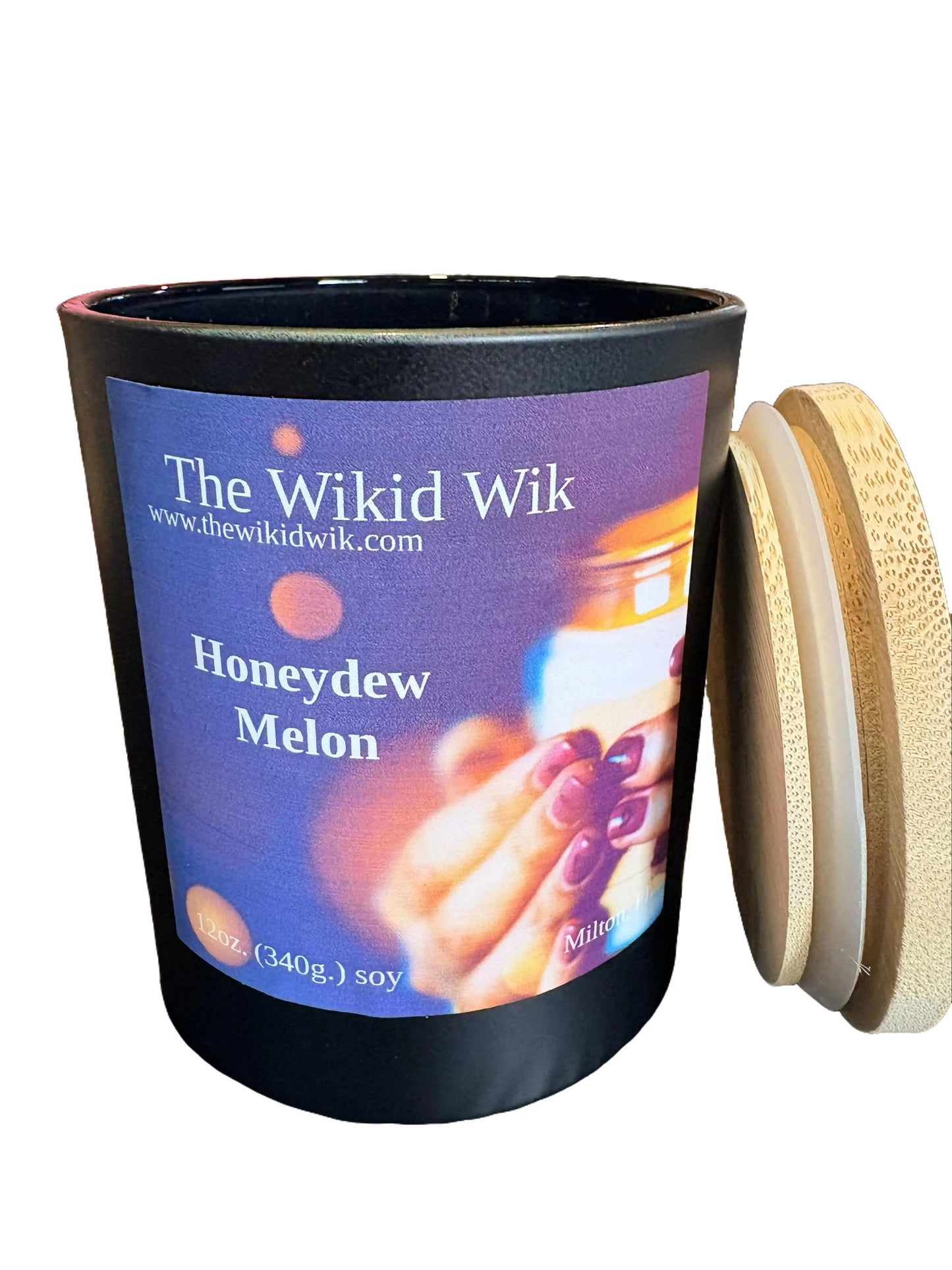 Honeydew Melon - Scented Soy Candle...Fresh, juicy, and lightly sweet — like biting into a perfectly ripe honeydew.