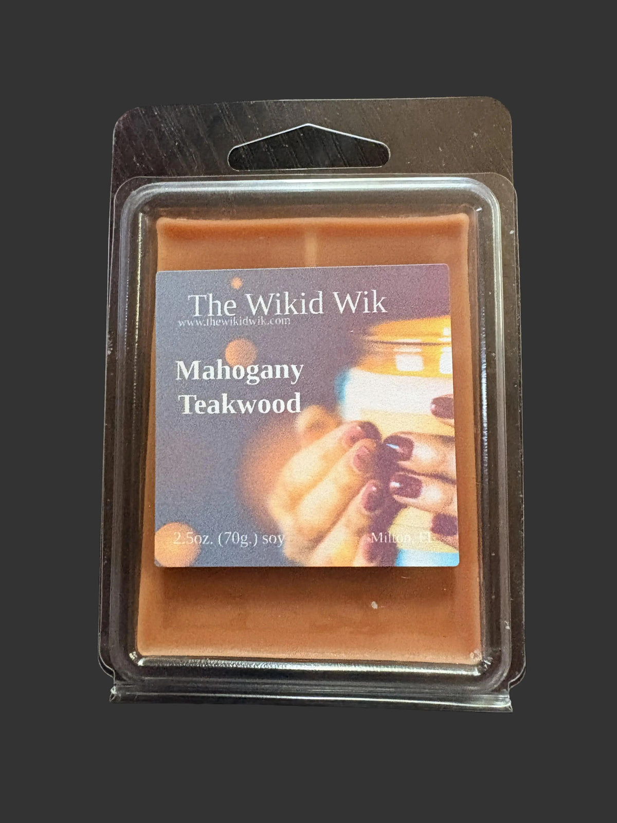 Mahogany Teakwood - Wax Melts...Rich, clean, and timeless — like walking into a warm, upscale space filled with polished wood.