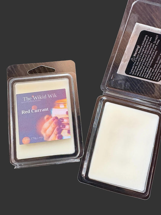 Red Currant - Soy Wax Melts (NEW)...Rich, bright, and effortlessly elegant — like ripe red berries wrapped in soft warmth.